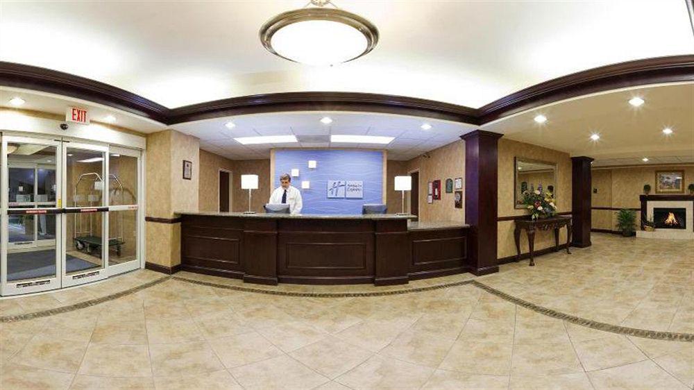 Holiday Inn Express Hotel & Suites - Concord By Ihg Kannapolis Buitenkant foto