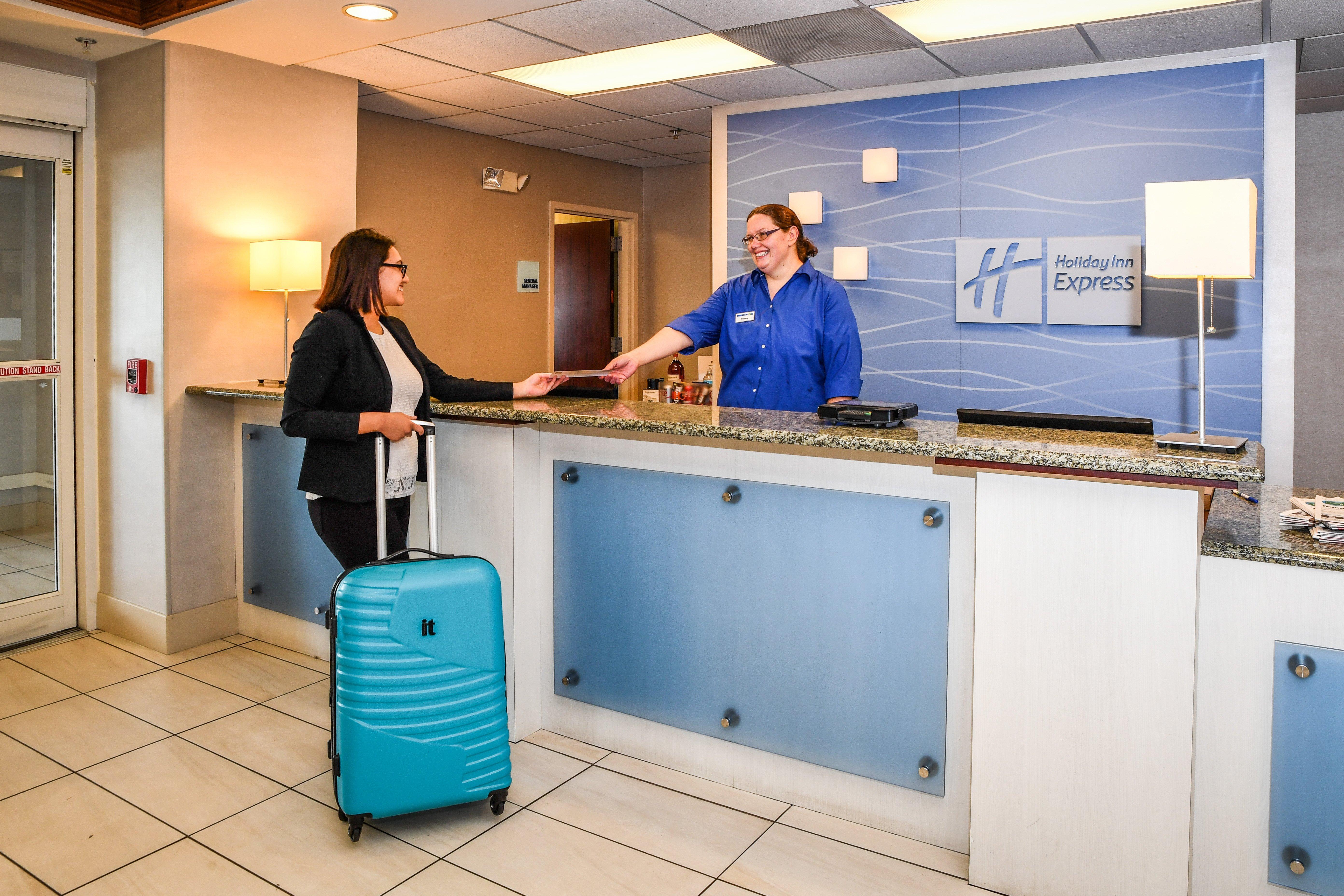Holiday Inn Express Hotel & Suites - Concord By Ihg Kannapolis Buitenkant foto