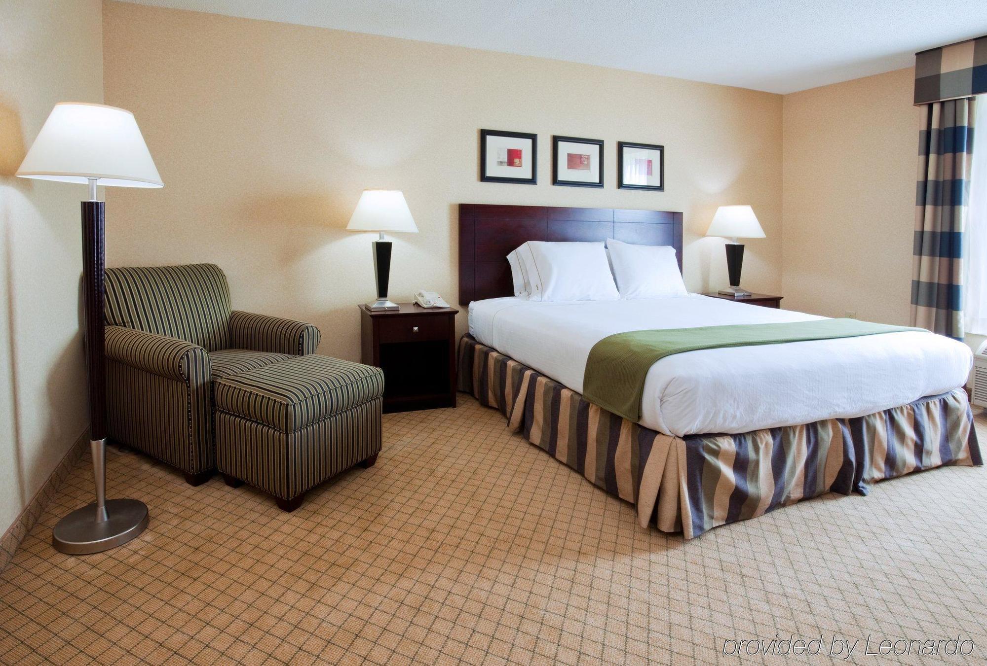 Holiday Inn Express Hotel & Suites - Concord By Ihg Kannapolis Buitenkant foto