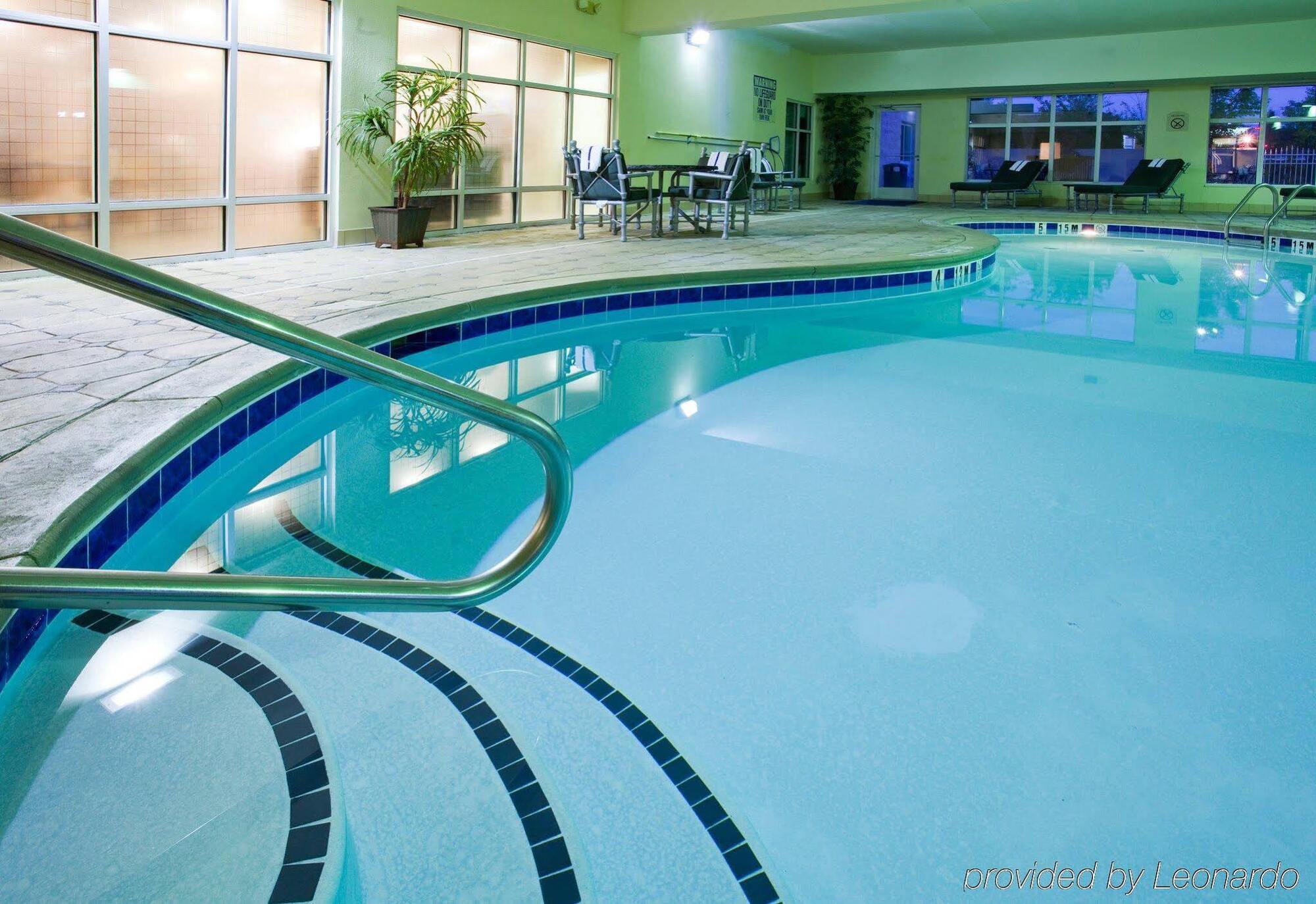 Holiday Inn Express Hotel & Suites - Concord By Ihg Kannapolis Buitenkant foto
